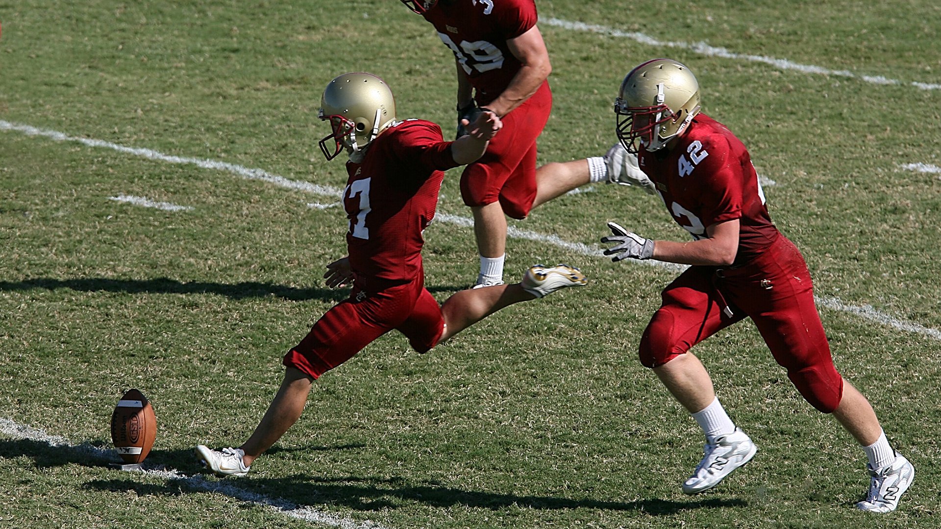 世界杯中国青年队爆冷 战术布局值得探讨，中国世界杯碰到的队伍